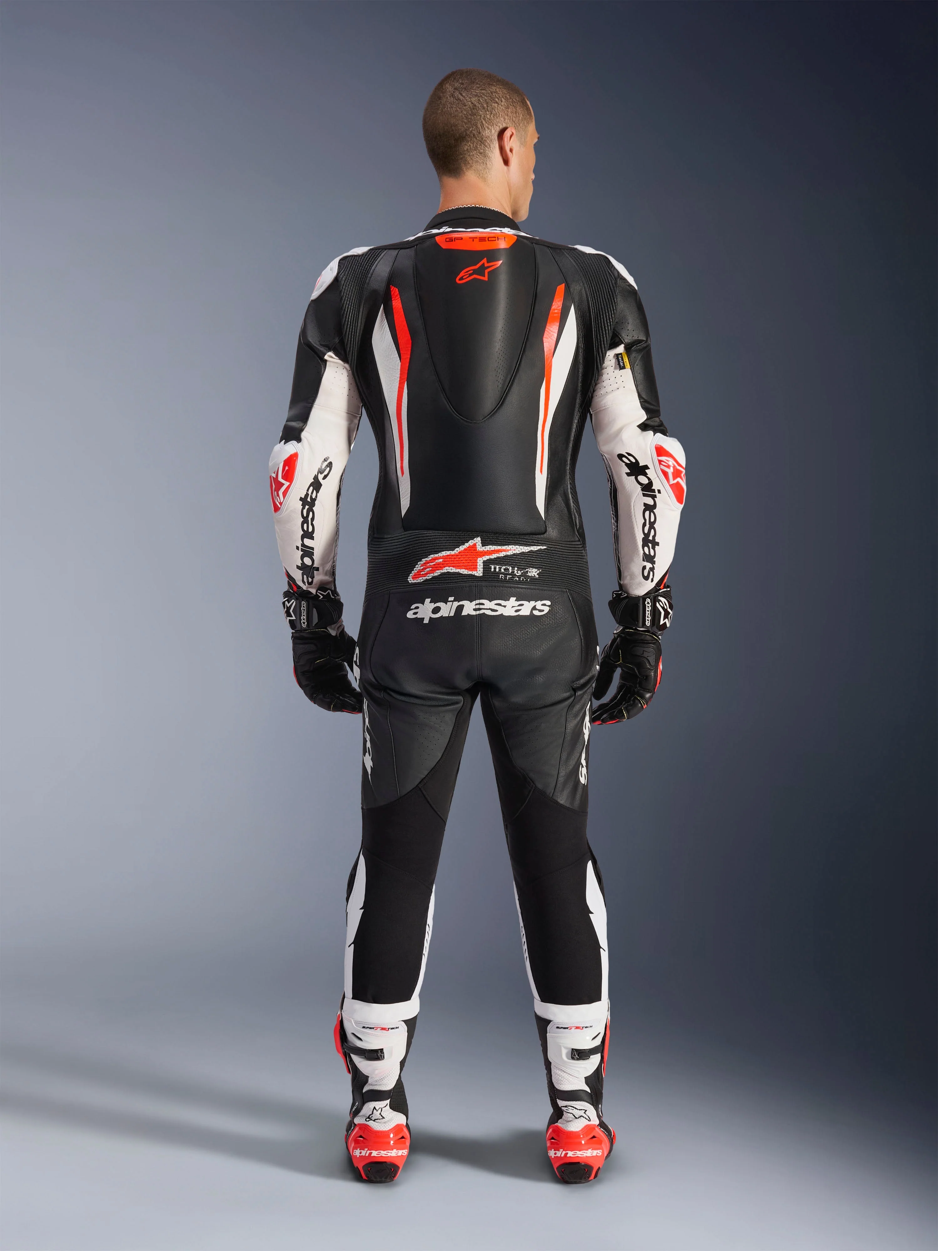 Macacão De Couro GP Tech V5 1 Peça - Image 10