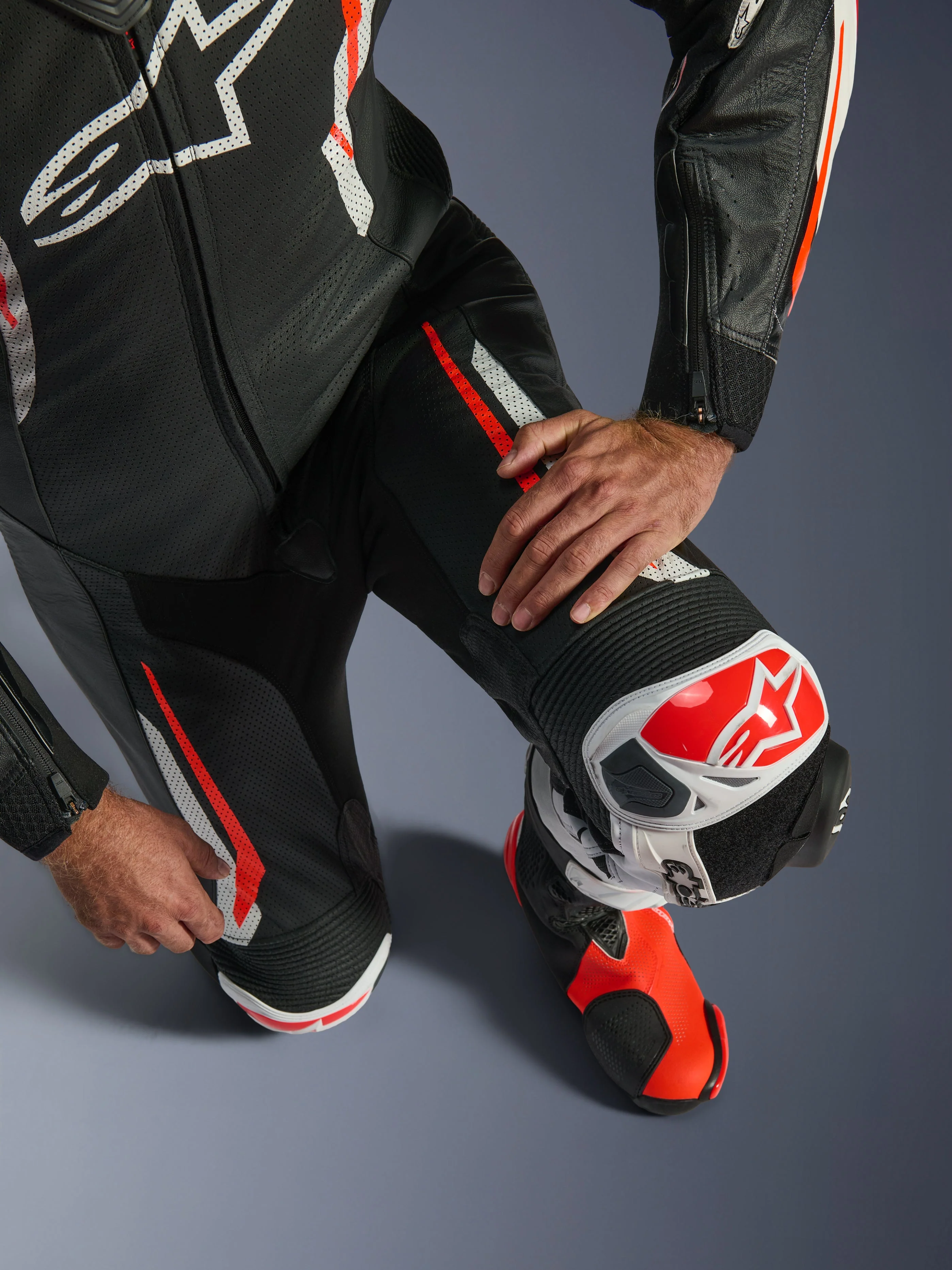 Macacão De Couro GP Tech V5 1 Peça - Image 7